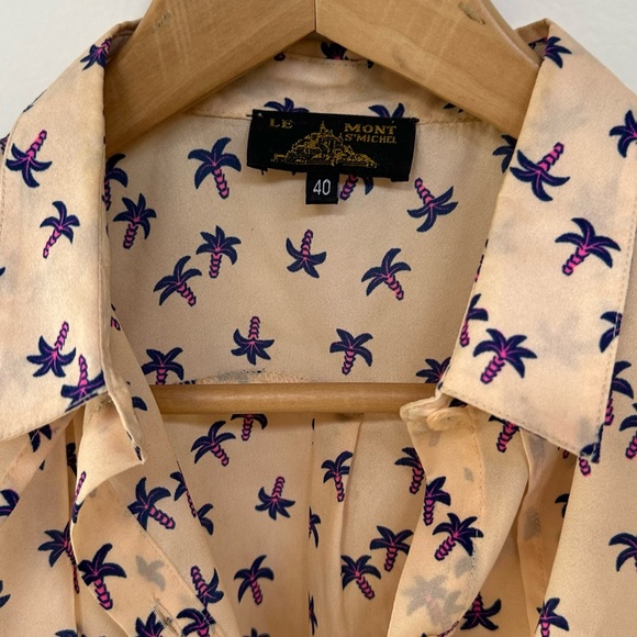 Le Mont Saint Michel - French brand, bought in Paris.  Sleeveless shirt. - Picture 2 of 4